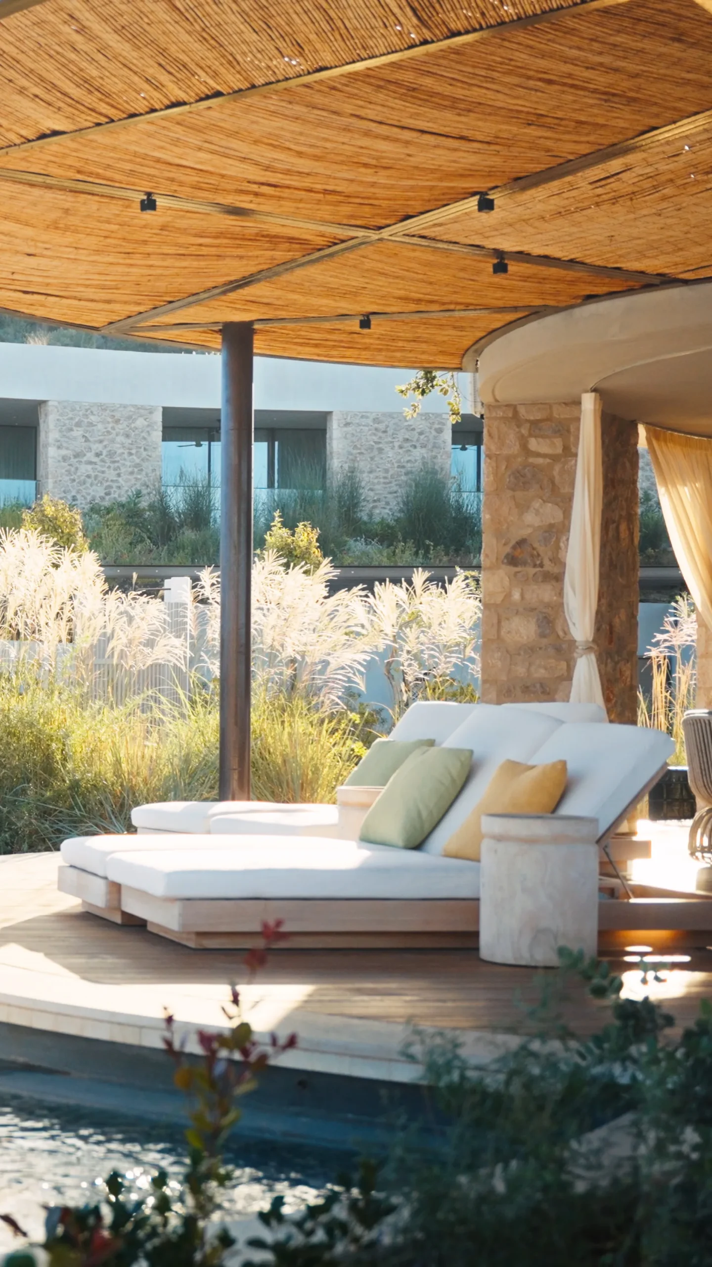 [MO COSTA NAVARINO]Still 2025-11-04 132443_1.259.7