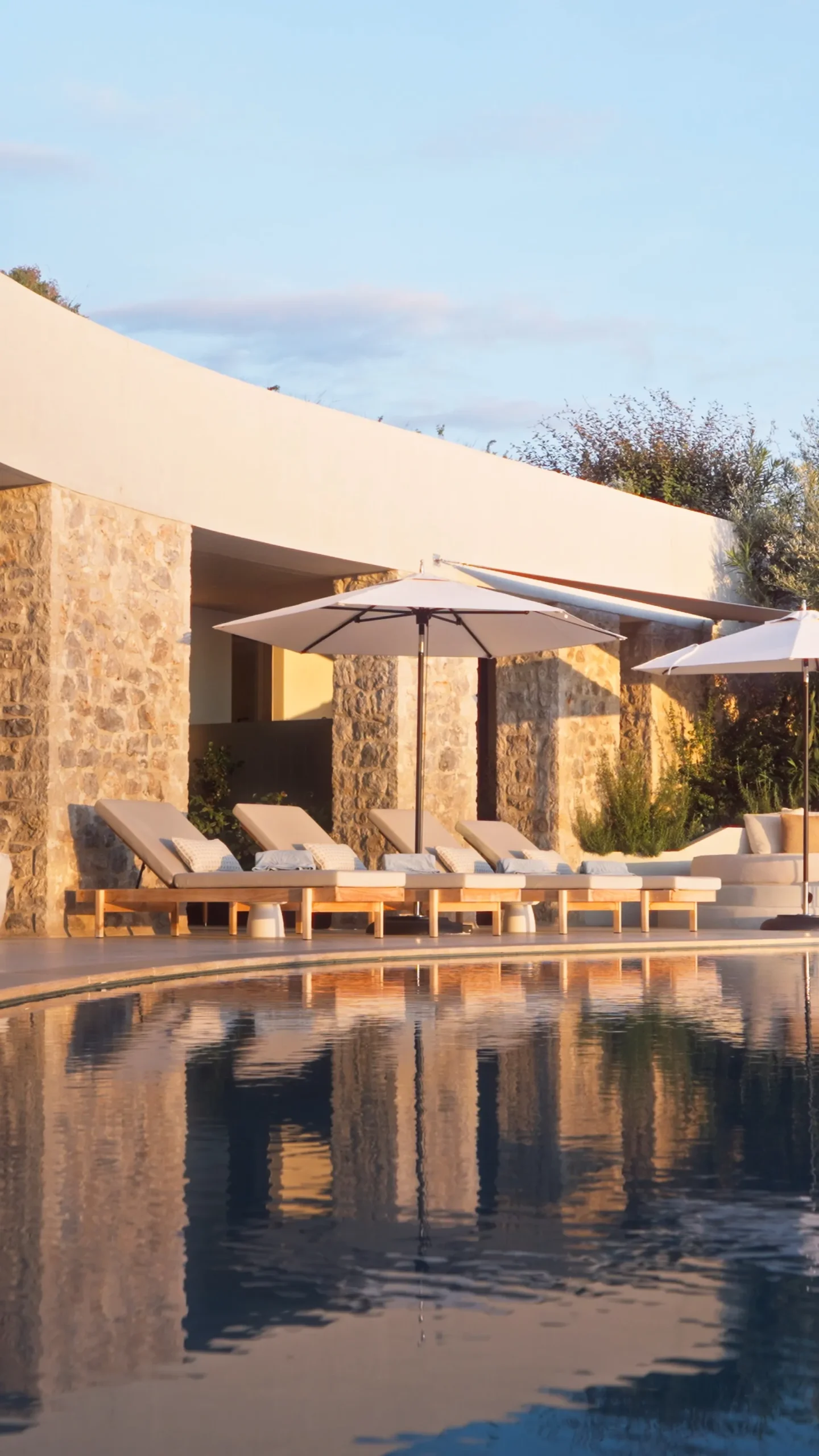 [MO COSTA NAVARINO]Still 2025-11-04 132443_1.260.3