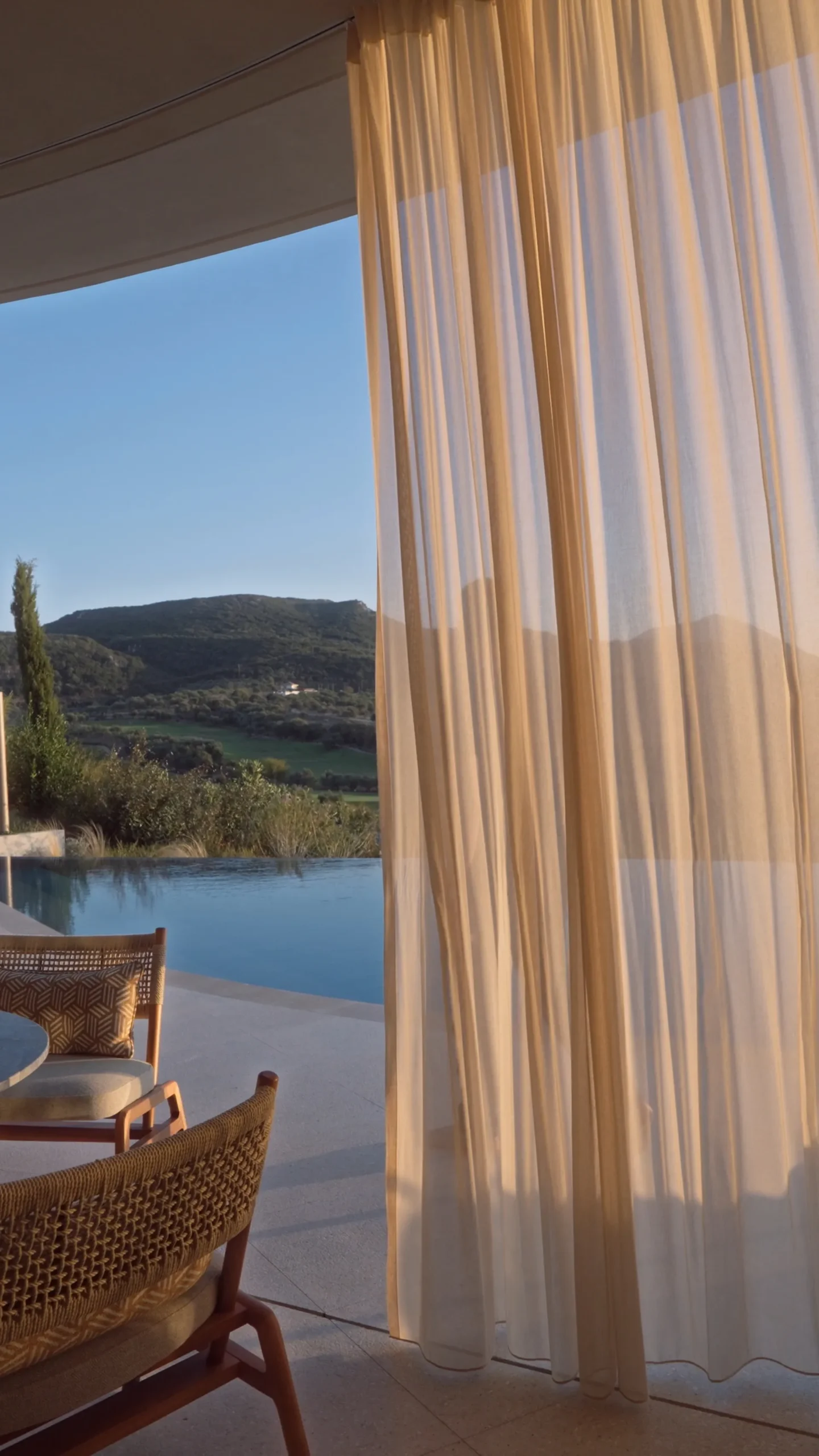 [MO COSTA NAVARINO]Still 2025-11-04 132443_1.260.4