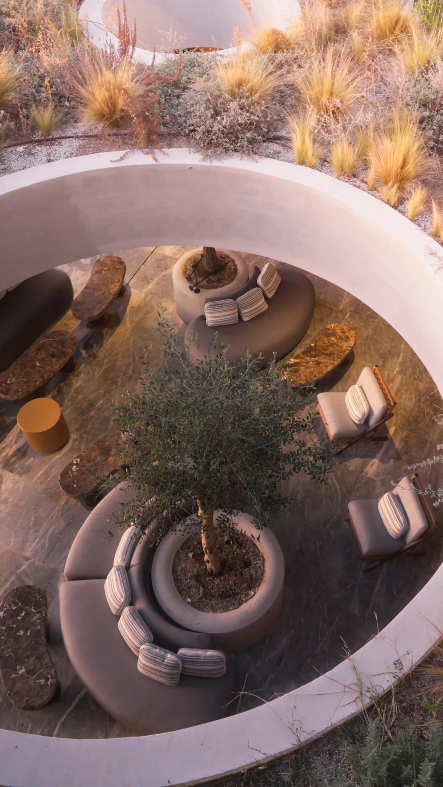 [MO COSTA NAVARINO]Still 2025-11-04 132443_1.261.6