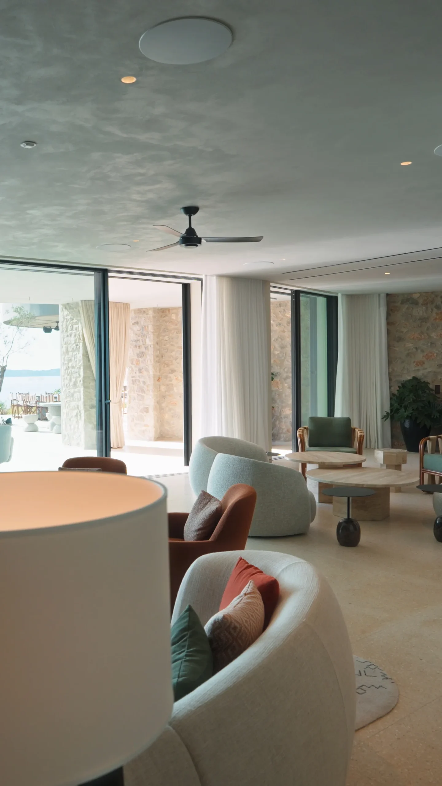 [MO COSTA NAVARINO]Still 2025-11-04 132443_1.262.1