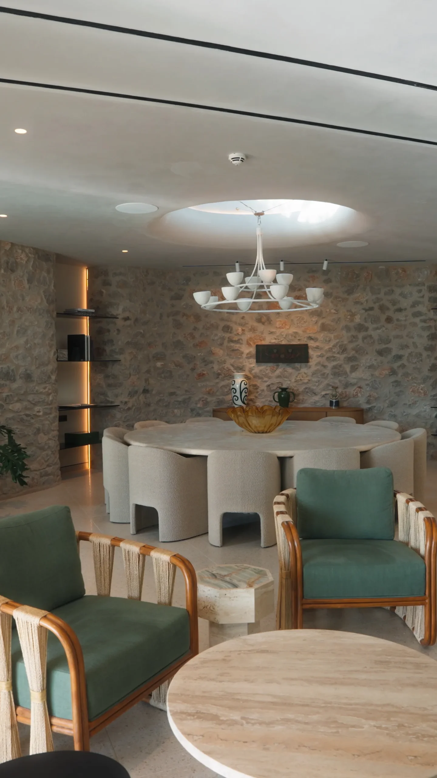 [MO COSTA NAVARINO]Still 2025-11-04 132443_1.262.3