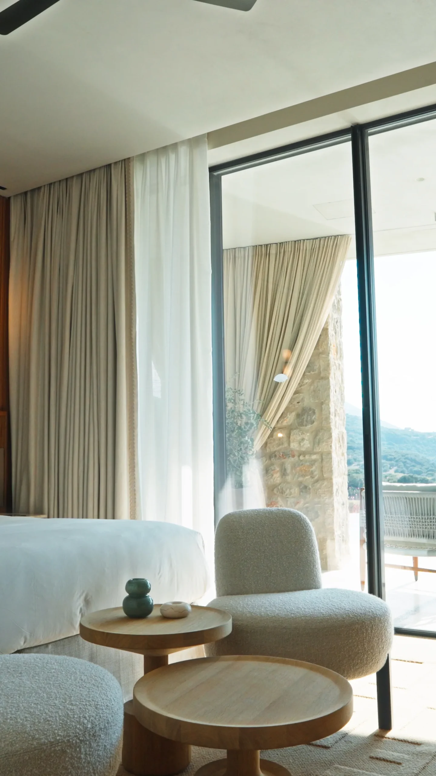 [MO COSTA NAVARINO]Still 2025-11-04 132443_1.262.4